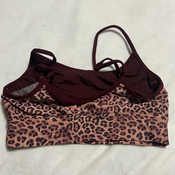 The Upside Leopard Set - Picture 3 of 6